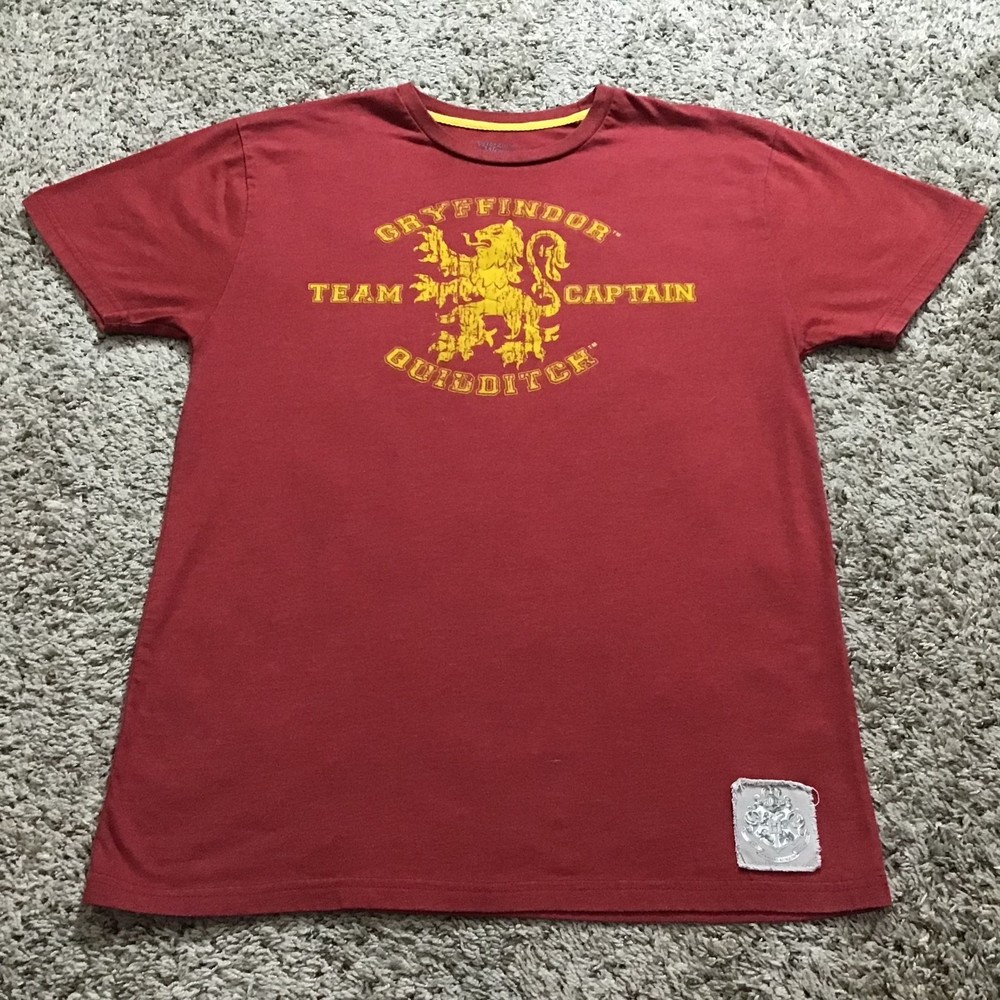Harry Potter Tee Shirt Medium Gryffindor Quidditch Captain Universal Studios - Picture 8 of 8